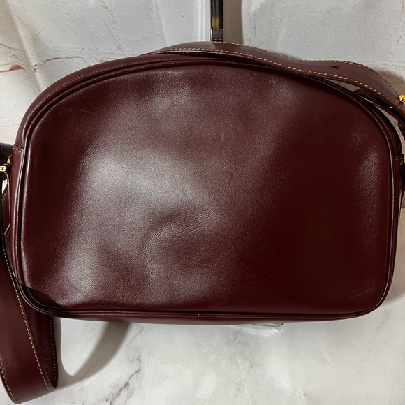 GUC Cartier Vintage Bordeaux Leather Shoulder Bag - Picture 3 of 8